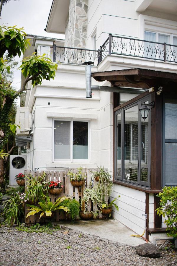 R&J Guesthouse Yuanshan Exterior photo